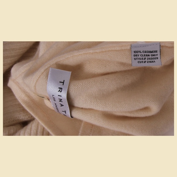 Off-the-Shoulder Cashmere Top - Picture 2 of 4